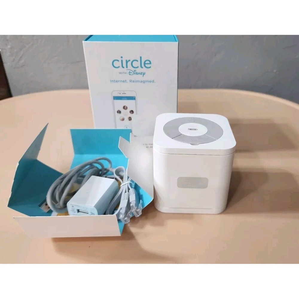 Circle‎ with Disney Smart Internet Filter & Parental Control Hardware version 1